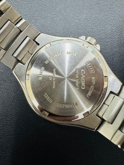 Casio Men's Quartz Silver Watch with Date and Day — Japan Import