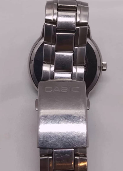 Casio Edifice Watch Day-Date Stainless Steel — Japan Import