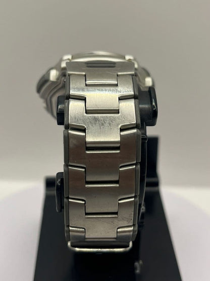 Casio GEO TRAIL Digital Watch with Metal Band Vintage