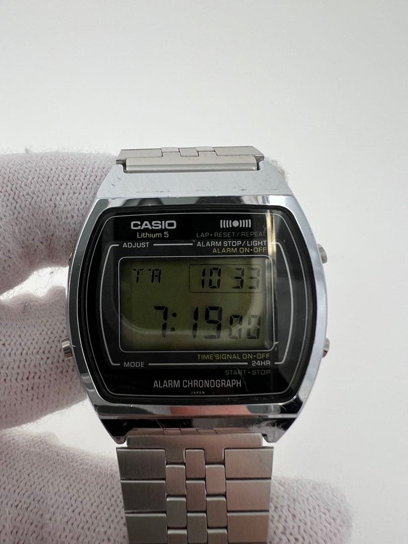 Casio Vintage 1980s Digital Watch Model 106 S001 with Adjustable Band — Japan Import