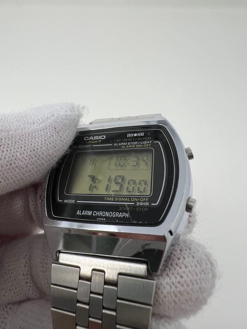 Casio Vintage 1980s Digital Watch Model 106 S001 with Adjustable Band — Japan Import
