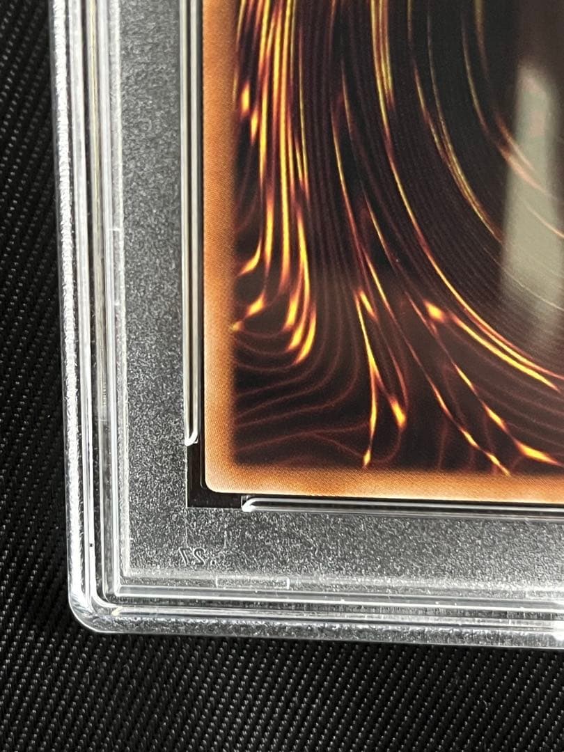 Yugioh Pride and Spirit Dragon 25th Secret PSA 10 trading card Japanese import in protective case