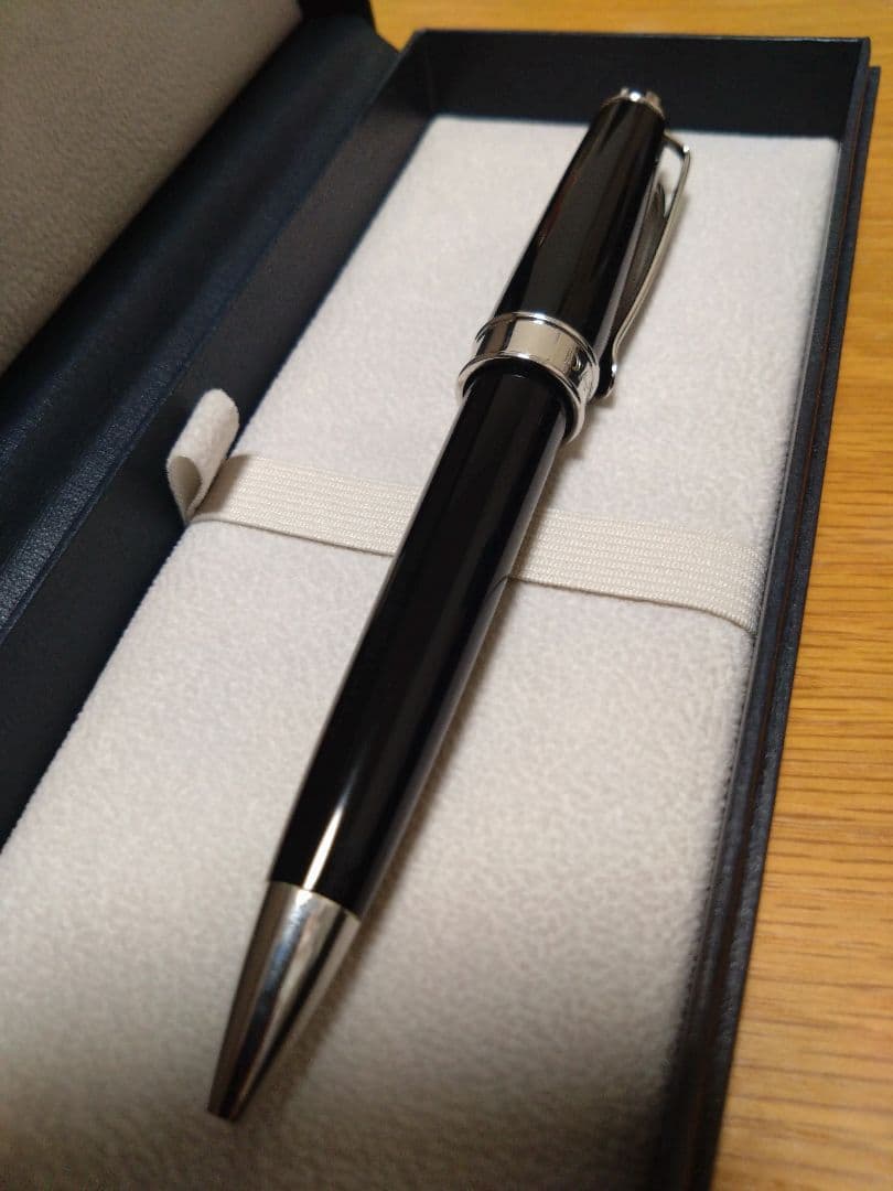 Davidoff Resin Ballpoint Pen 1911 Swiss Luxury Brand Rare and Excellent Condition — Japan Import