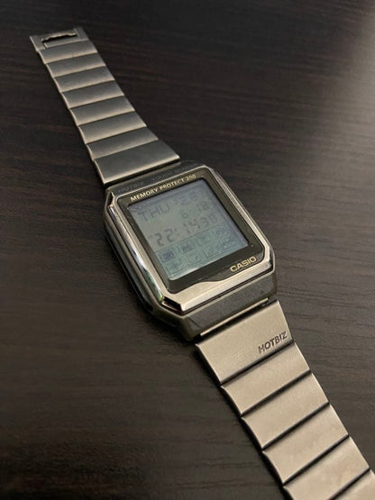 Casio Data Bank VDB-2000 HOTBIZ Japanese Vintage Electronic Dictionary