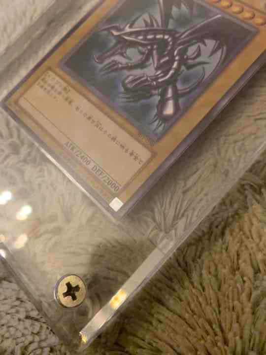 Yugioh Red-Eyes Black Dragon Relief No.136 Japanese trading card in good condition