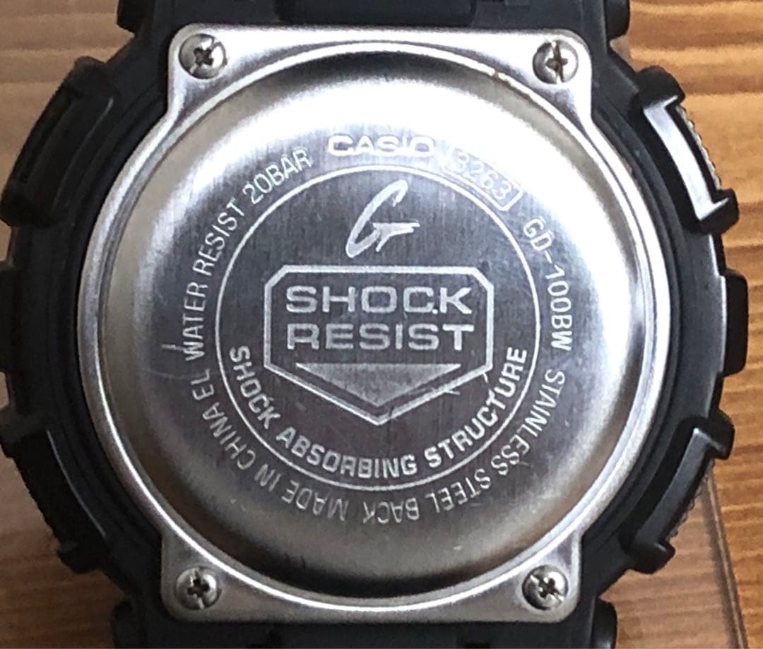 Casio G-Shock GD-100BW