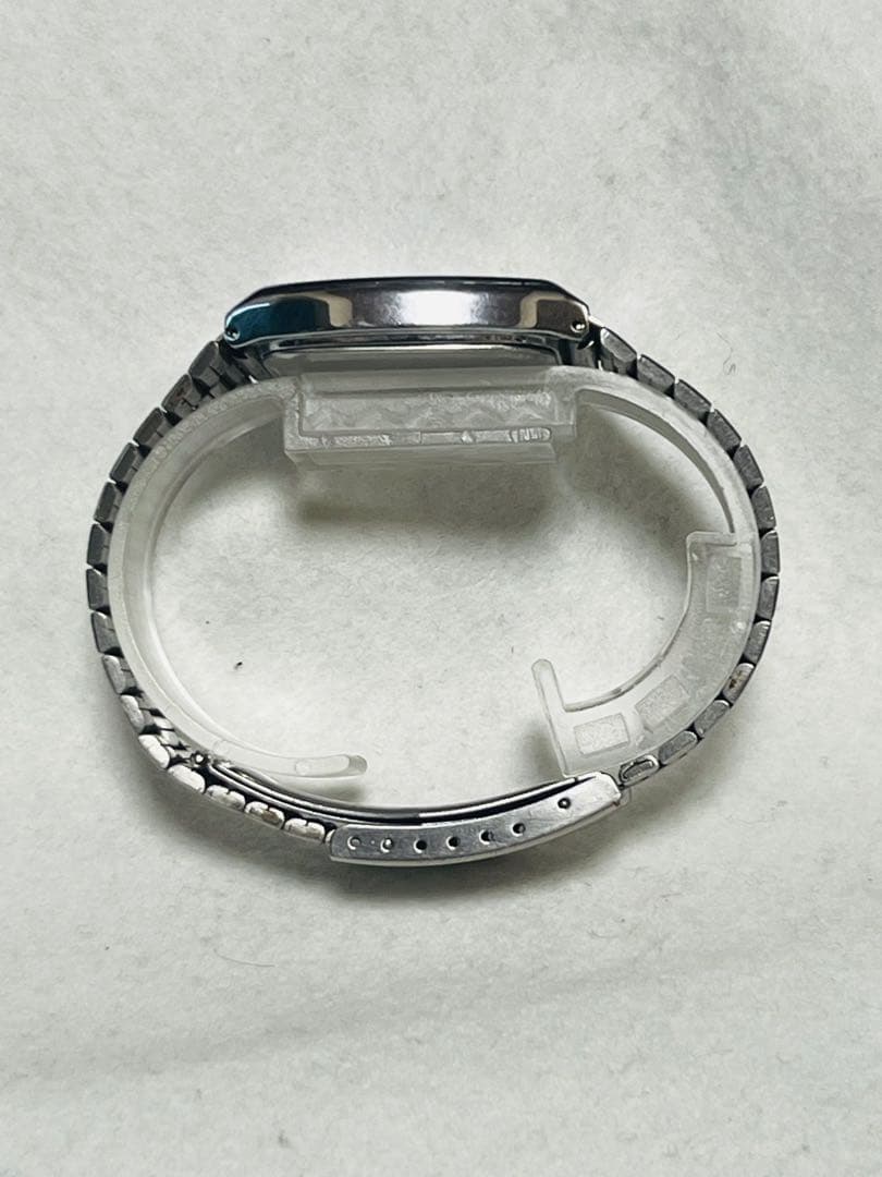 Casio MQ-505 Men's Watch with Quartz Movement and Silver Dial — Japan Import