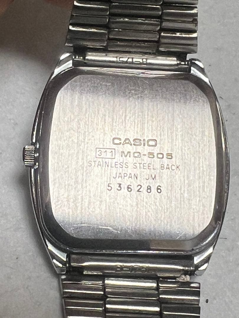 Casio MQ-505 Men's Watch with Quartz Movement and Silver Dial — Japan Import