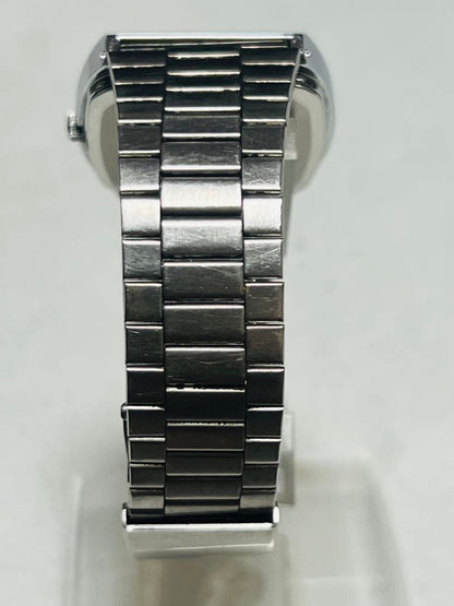 Casio MQ-505 Men's Watch with Quartz Movement and Silver Dial — Japan Import