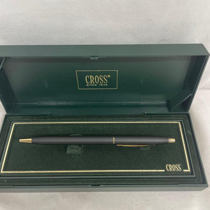 Cross Classic Century Mechanical Pencil Model Twist Action Black and Gold - Japan Import