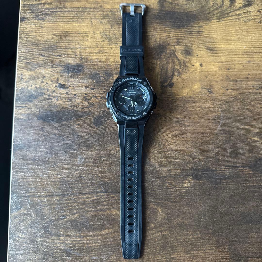 Casio G-Shock GST-W100G Radio Wave Solar Watch Black
