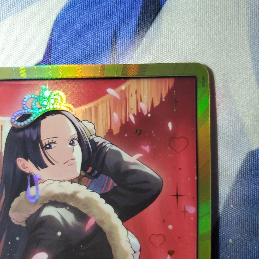 One Piece Boa Hancock Gold Don Heroines Edition card in protective sleeve from Japan import