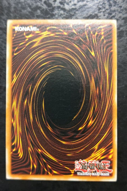 Portuguese Blue-Eyes White Dragon Ultra Rare Yu-Gi-Oh! card with minor scratches on front and back