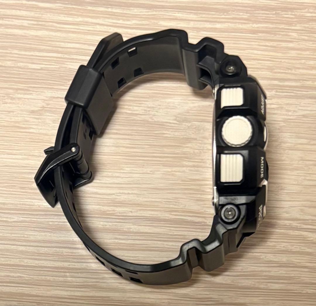 Casio G-Shock GA-400 Model Watch Black and White Shock Resistant Japan Import