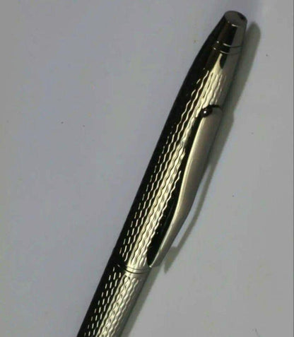 Girosh style gunmetal black chrome twist ballpoint pen with wave-pattern lattice design