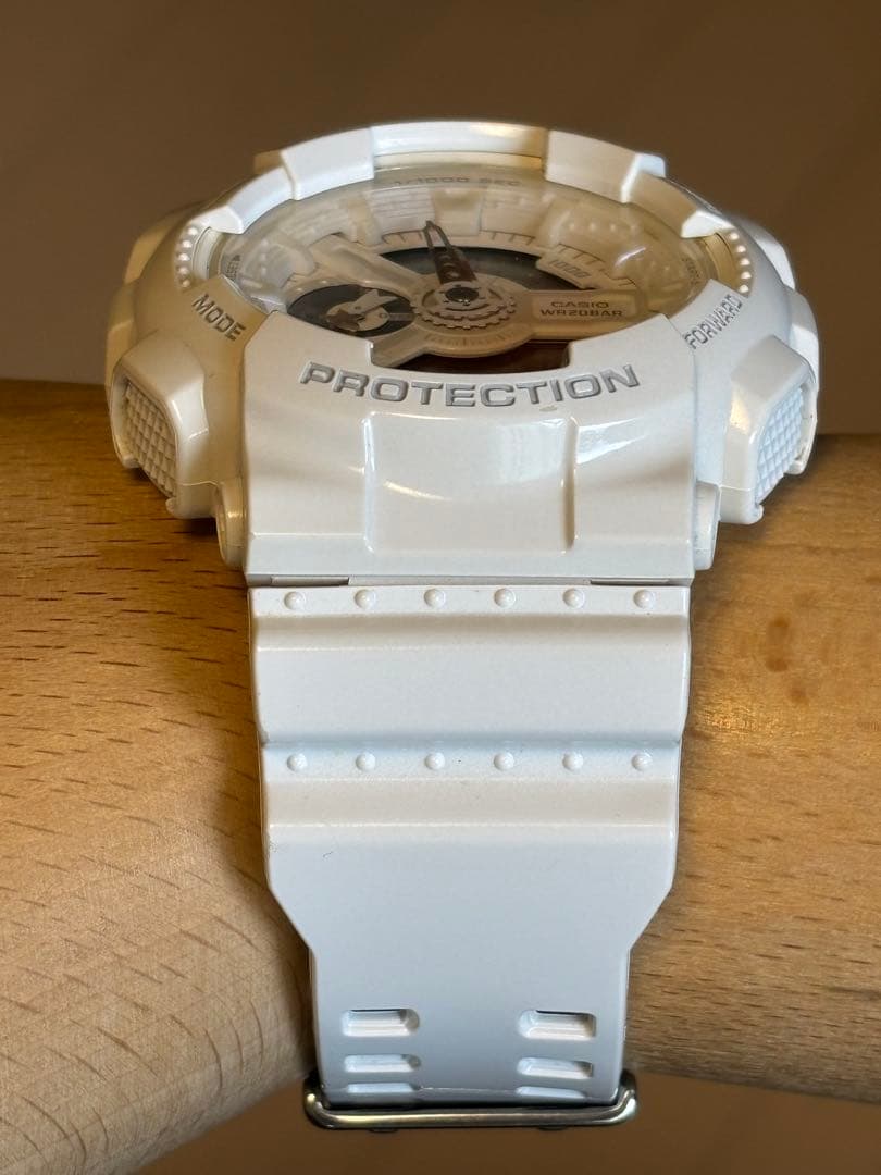 Casio G-Shock Rubber Collection Limited 2017 Watch White Digital Analog Big G