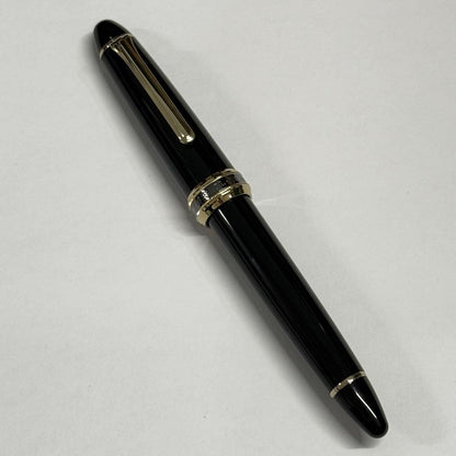 Sailor Cross Concorde black fountain pen with large 21k gold nib and PMMA resin body