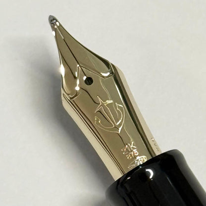 Sailor Cross Concorde black fountain pen with large 21k gold nib and PMMA resin body