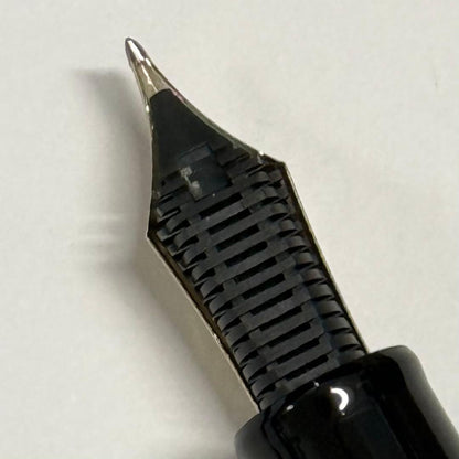 Sailor Cross Concorde black fountain pen with large 21k gold nib and PMMA resin body