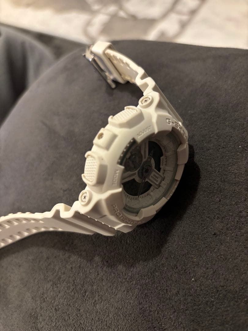 G-Shock Series G-Shock G-A110MW-7A Model White Watch — Japan Import