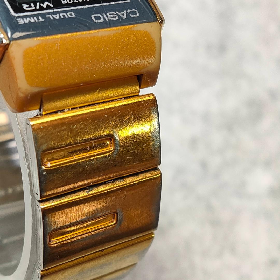 Casio Illuminator LA−201W Gold Watch with Reversed Display — Japan Import