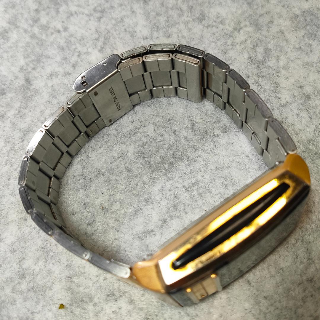 Casio Illuminator LA−201W Gold Watch with Reversed Display — Japan Import