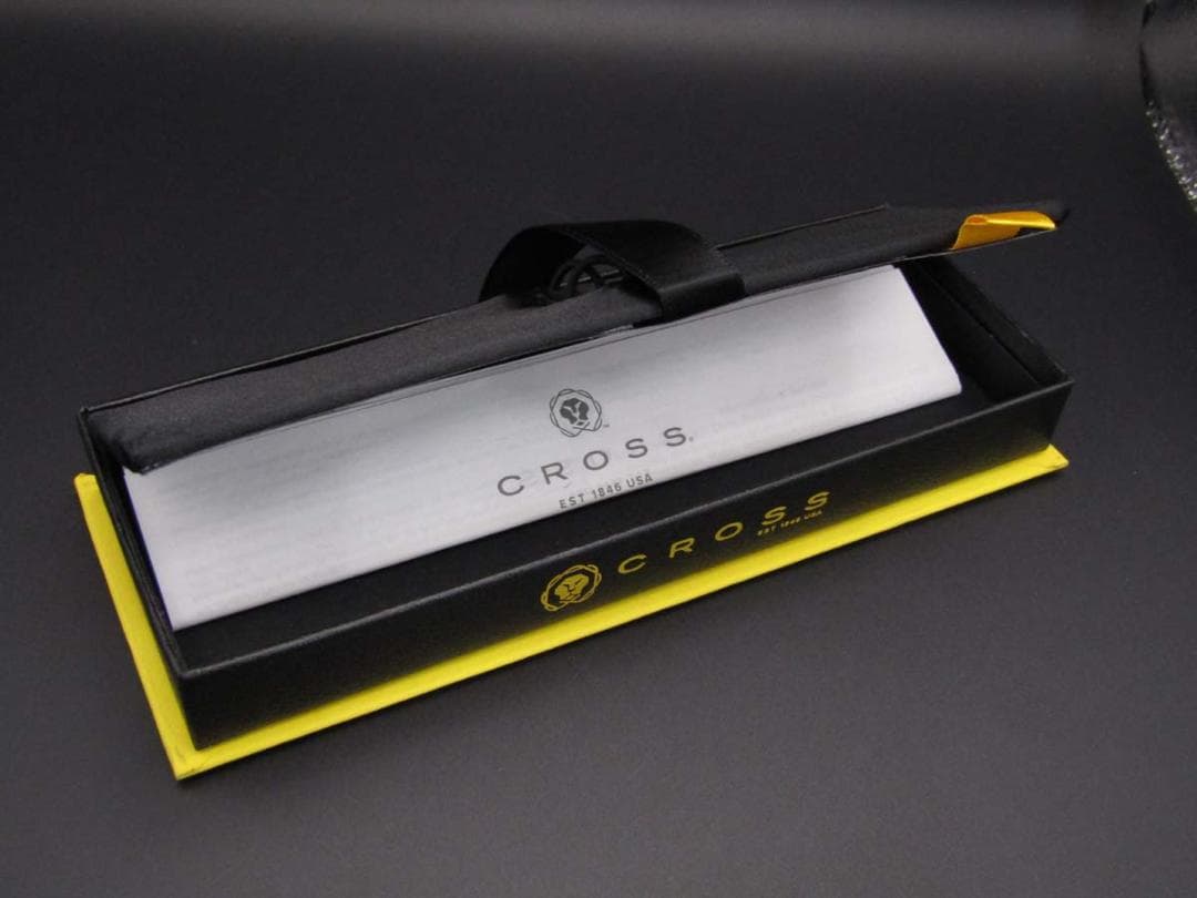 Cross Callei Model AT0112-1 Genuine Oil-Based Ballpoint Pen with Stylus Cap — Japan Import