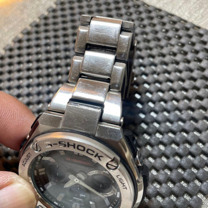 Casio G-Shock G-STEEL GST-W110D Model Radio Solar Watch with Spare Bands