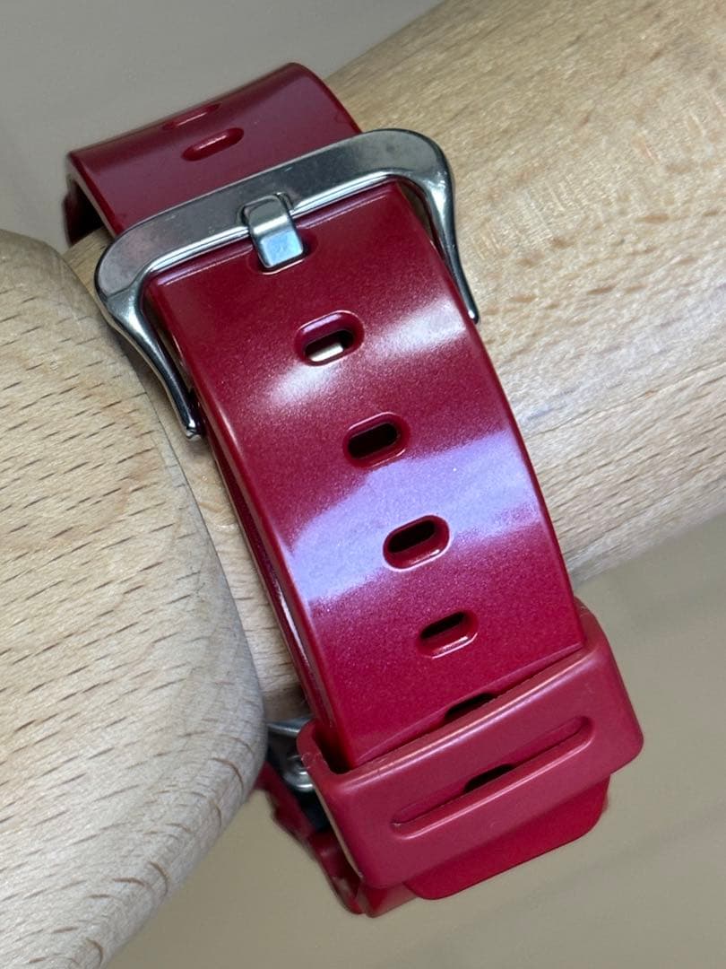 Casio G-Shock Vintage Metal Red Three-Eyed Model DW-6900MF Rare Discontinued Collectible