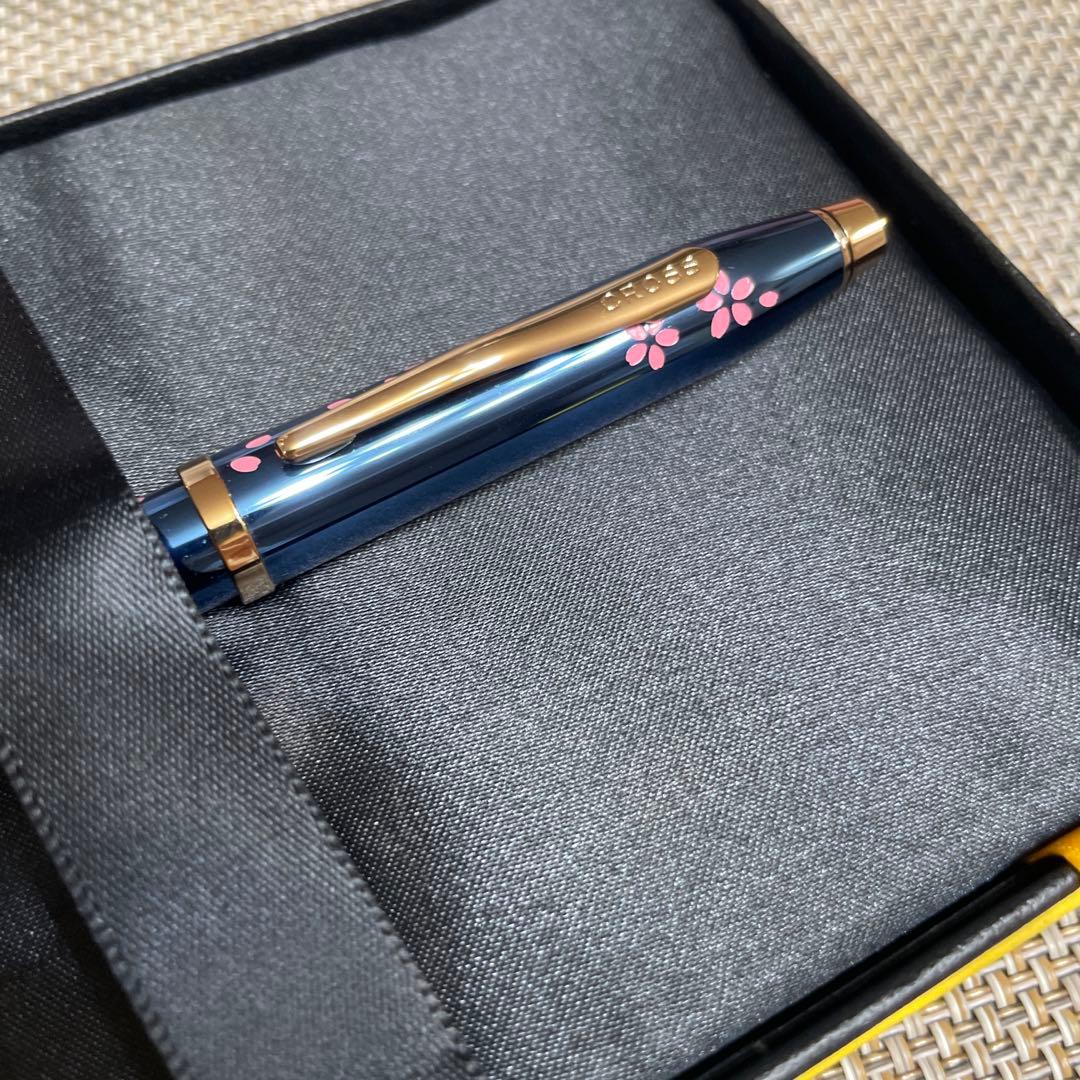 Momo Mayu Cherry Blossom Pattern Cross Cap Pen