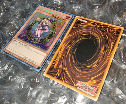 Bandai MP22-EN268 Mystical Error Black Magician Girl Prism Card with large name misalignment and standard version