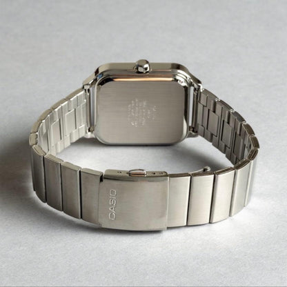 Casio Standard MTP-M305D Model Watch