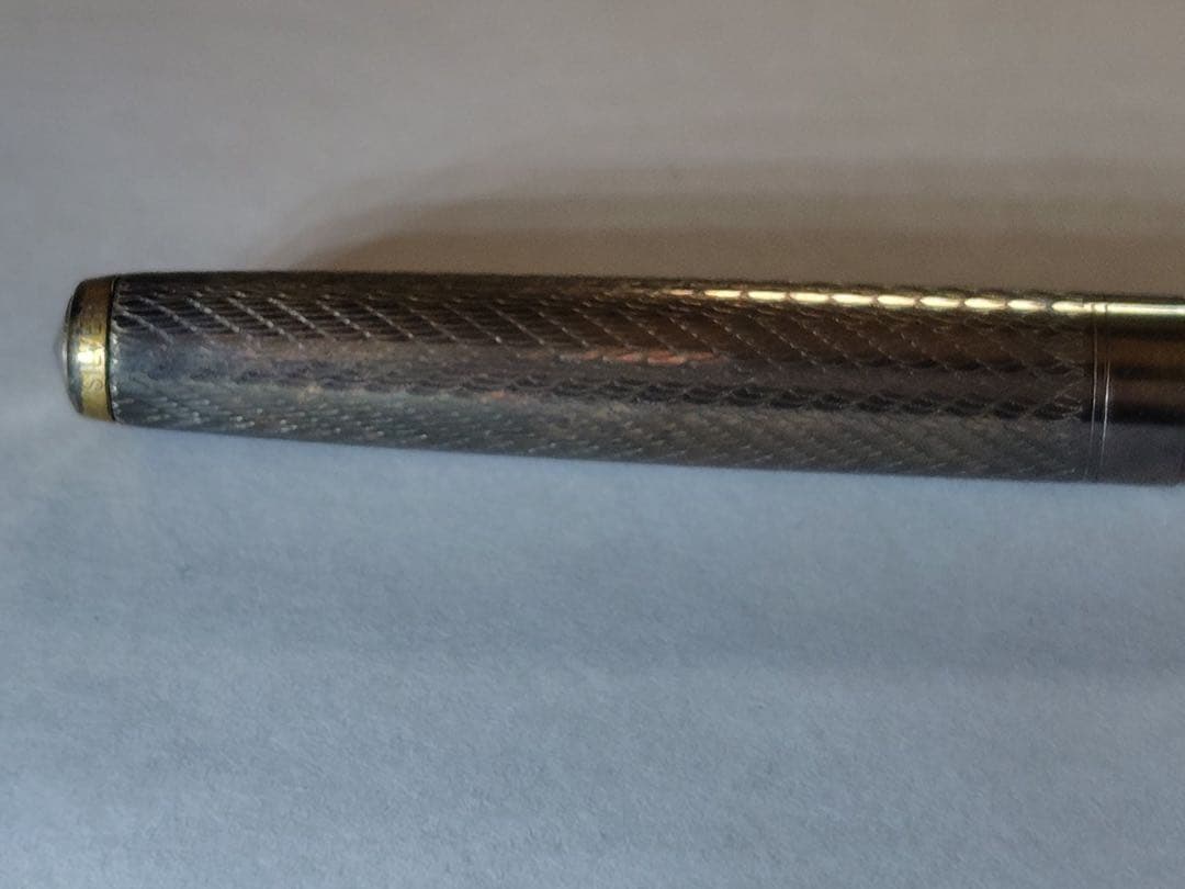 NEWMAN vintage sterling silver mechanical pencil with knock mechanism and fine wave pattern on body