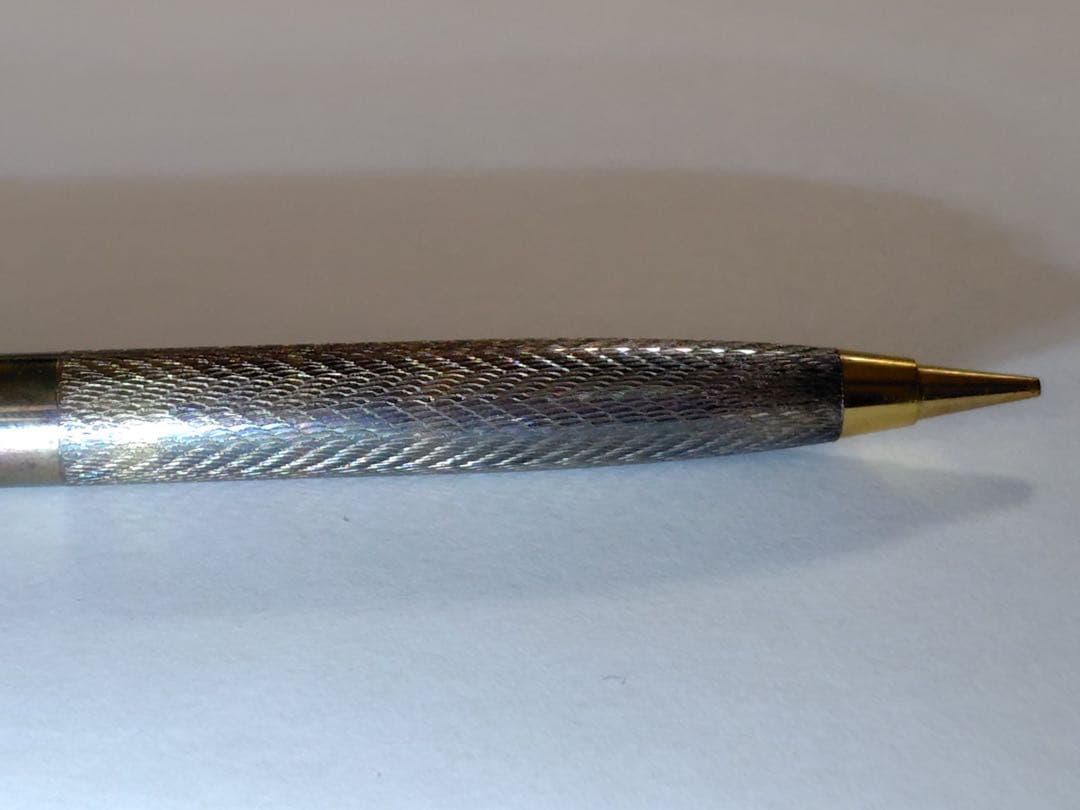 NEWMAN vintage sterling silver mechanical pencil with knock mechanism and fine wave pattern on body