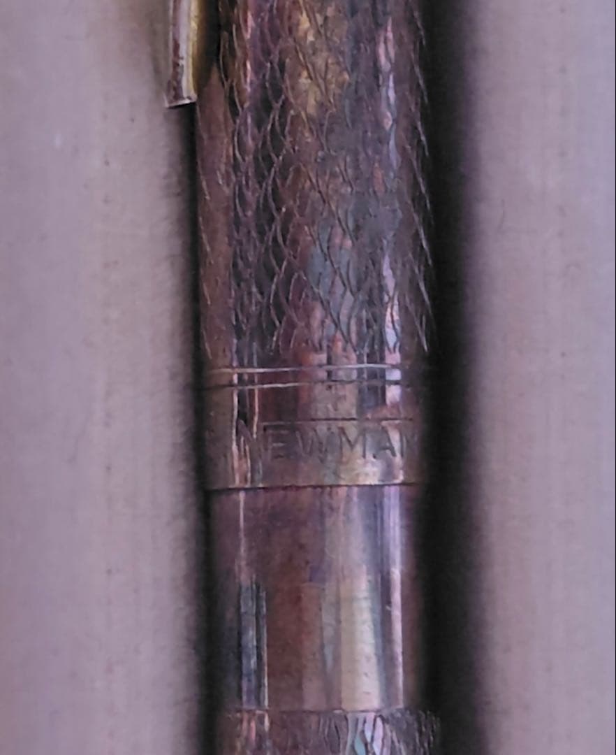 NEWMAN vintage sterling silver mechanical pencil with knock mechanism and fine wave pattern on body