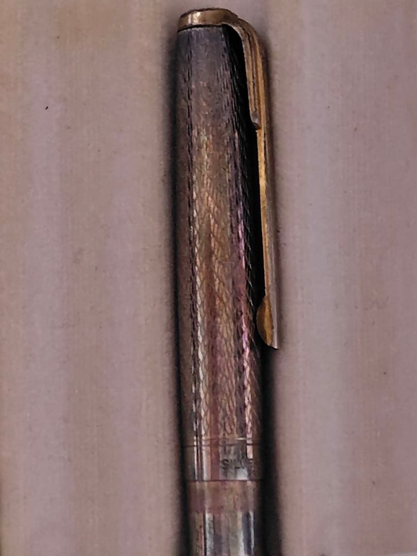 NEWMAN vintage sterling silver mechanical pencil with knock mechanism and fine wave pattern on body