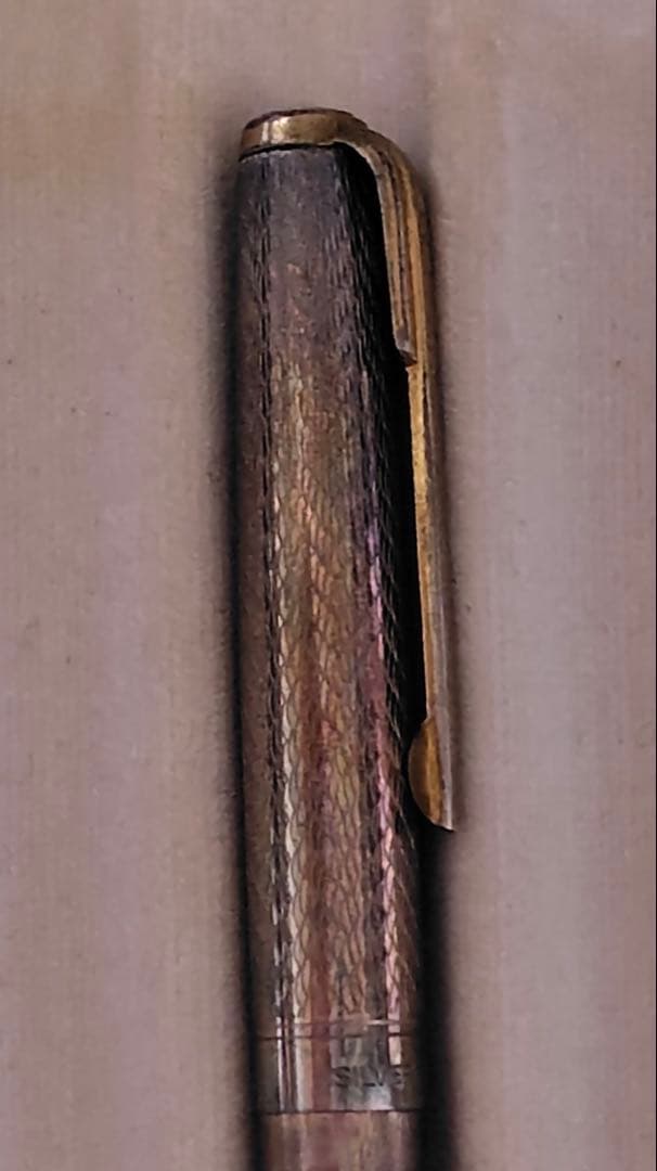 NEWMAN vintage sterling silver mechanical pencil with knock mechanism and fine wave pattern on body