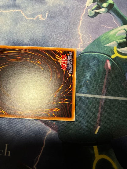 Bandai Blue-Eyes White Dragon Secret Rare Reprint Set featuring Kaiba initial artwork with minor light scratches