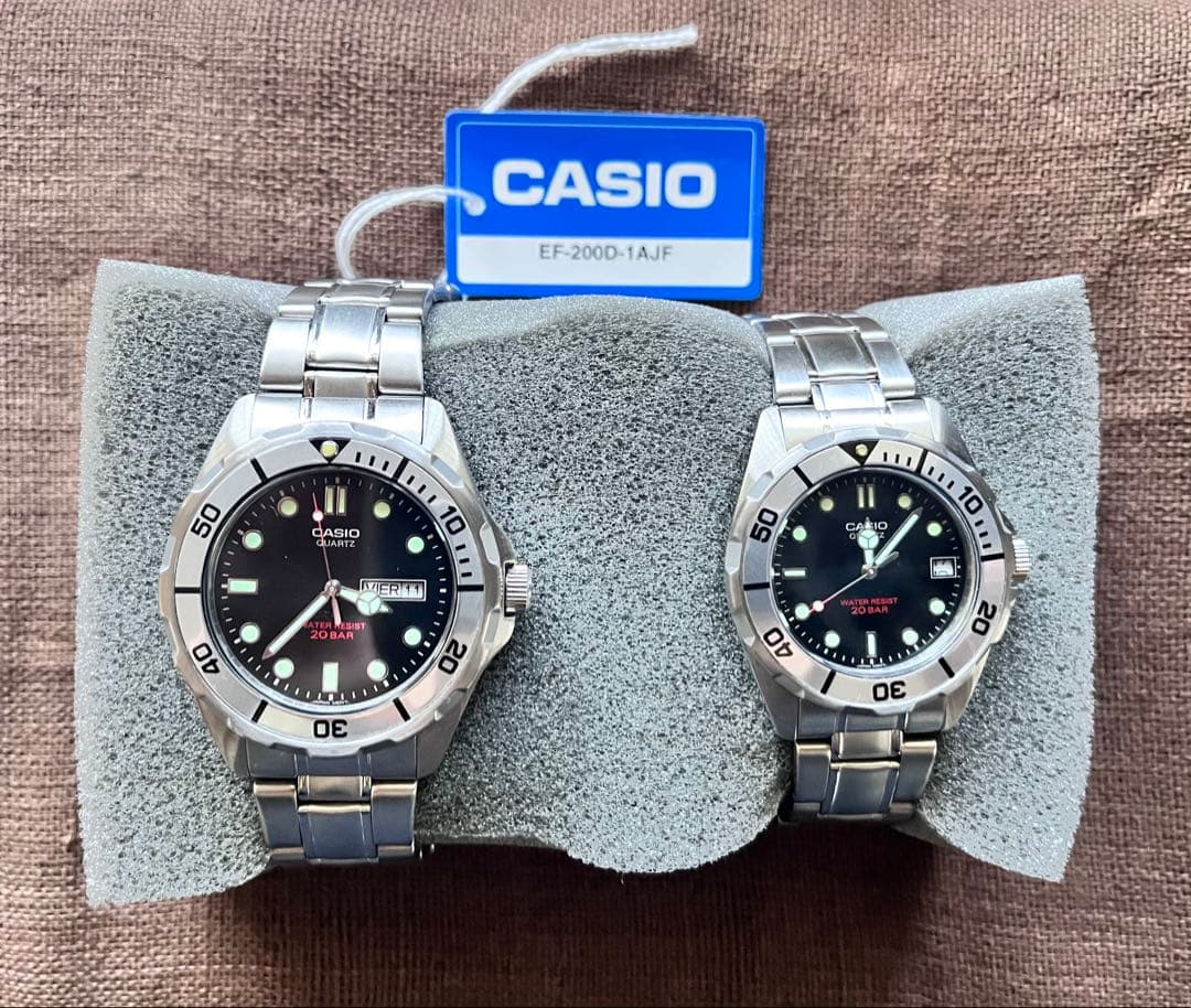 Casio EF-2000D-1AJF Pair Watches with Date Display and 20 ATM Water Resistance