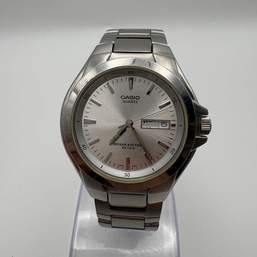 Casio MTP-1228DJ Vintage Mens Wristwatch with Date and Day, Silver Stainless Steel — Japan Import