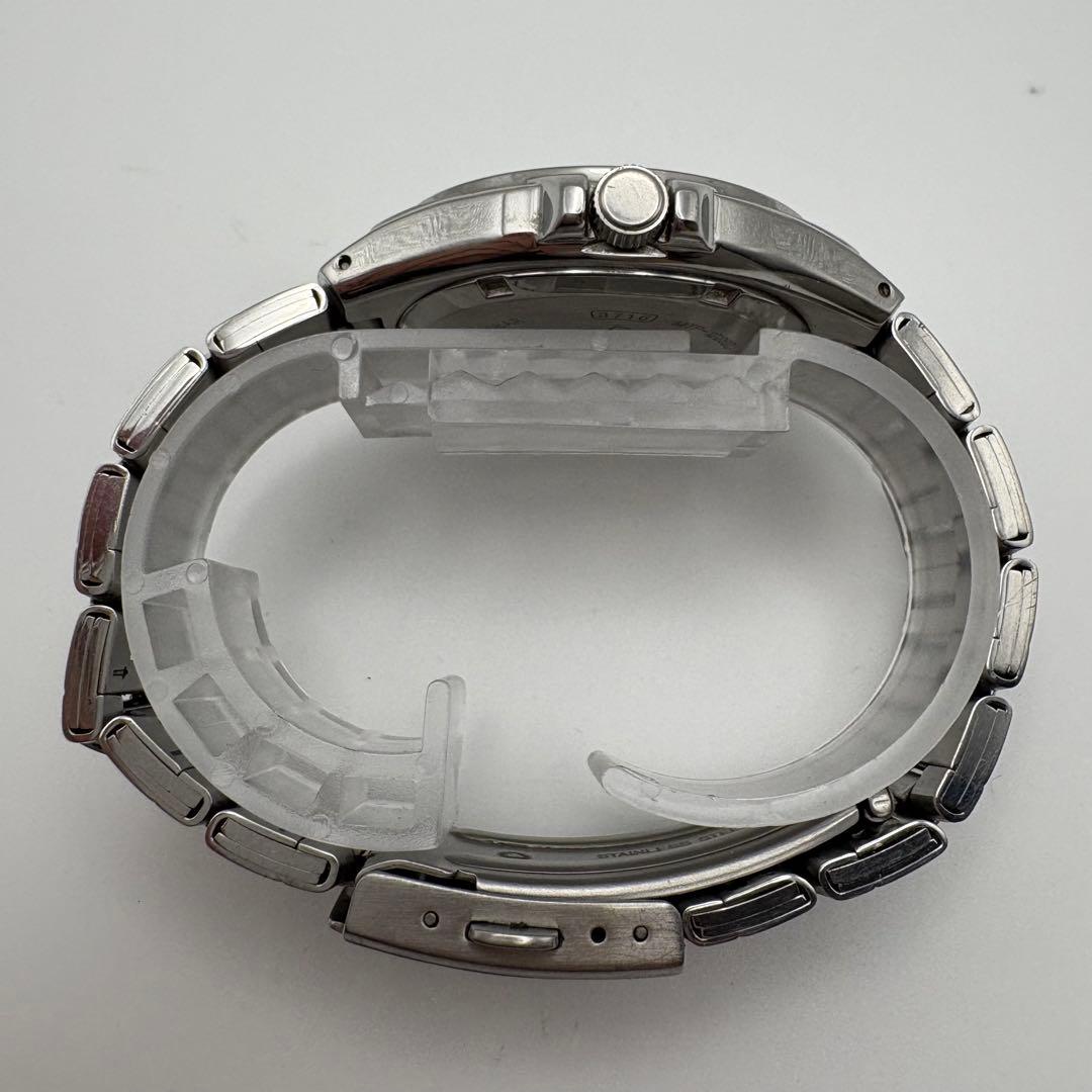 Casio MTP-1228DJ Vintage Mens Wristwatch with Date and Day, Silver Stainless Steel — Japan Import