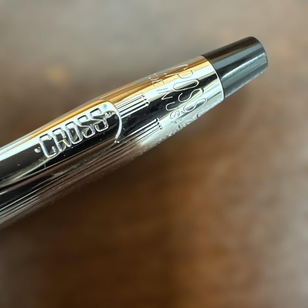 CROSS Pelican Retro Ballpoint Pen Set with Metal Design and Leather Case