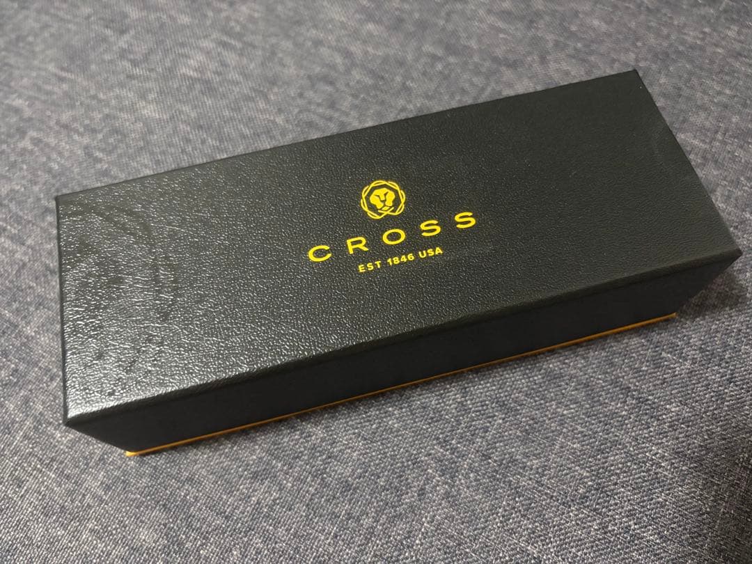 Cross Art Design Ballpoint Pen – Beige Red Black Metal Plastic Deluxe Case Japan Import