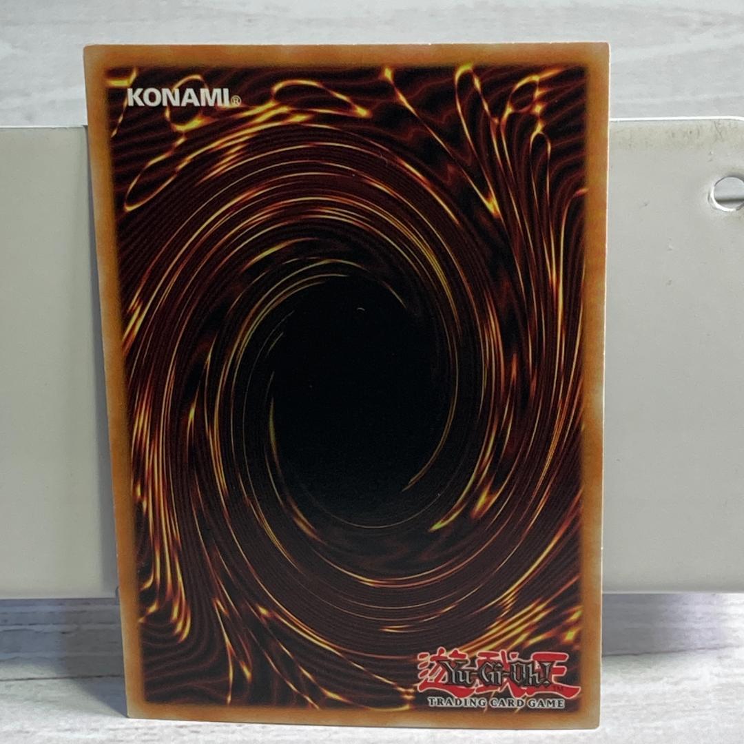 Bandai Yu-Gi-Oh GFP2-EN177 Black Magician Girl Ghost Card Japan import with sleeve and hard loader