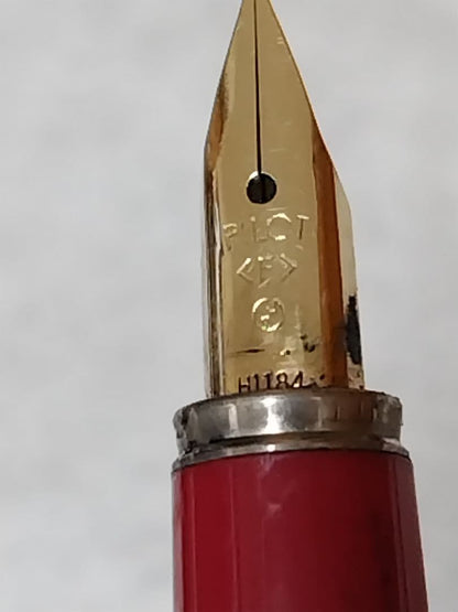 Pilot Cross Set of 5 Fountain Pens, 13 Ballpoint Pens, 4 Mechanical Pencils with K14 Materials