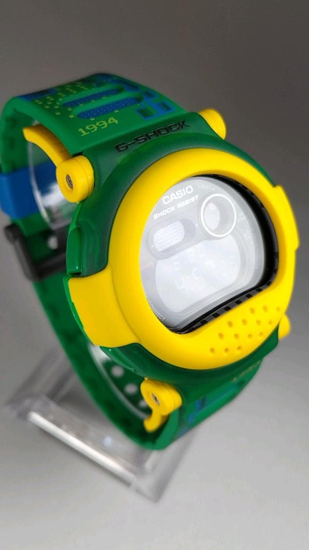 Casio G-Shock G-B001RG-3JR Digital Watch with Detachable Tone-On-Tone Bezel — Japan Import