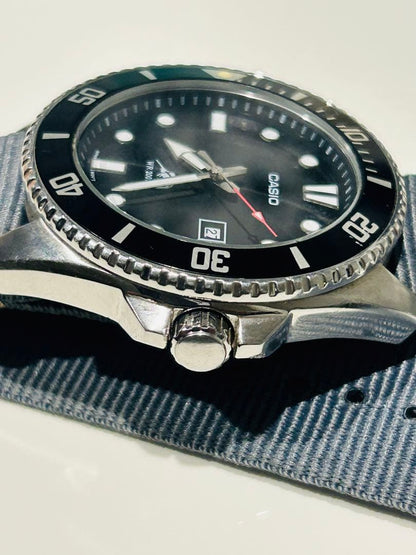 Casio Analog Watch WR 200M with Nylon Band and Date Display