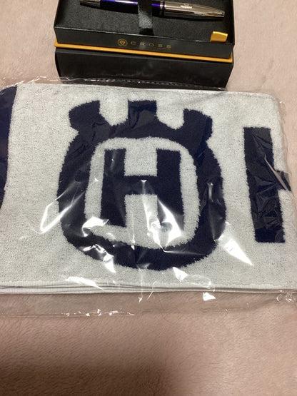 Husqvarna Cross Limited Edition Pen and Logo Scarf Set