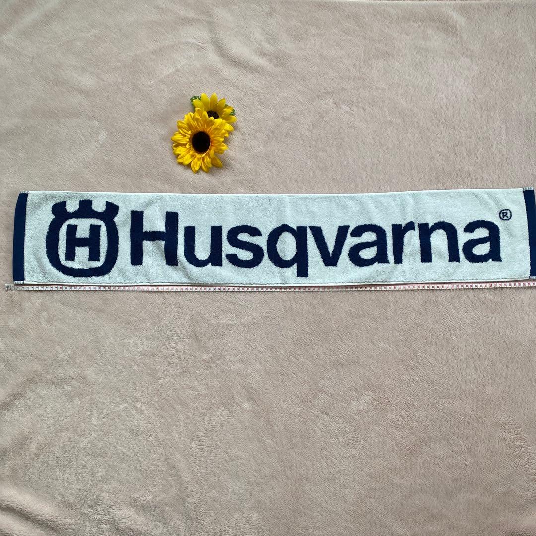 Husqvarna Cross Limited Edition Pen and Logo Scarf Set