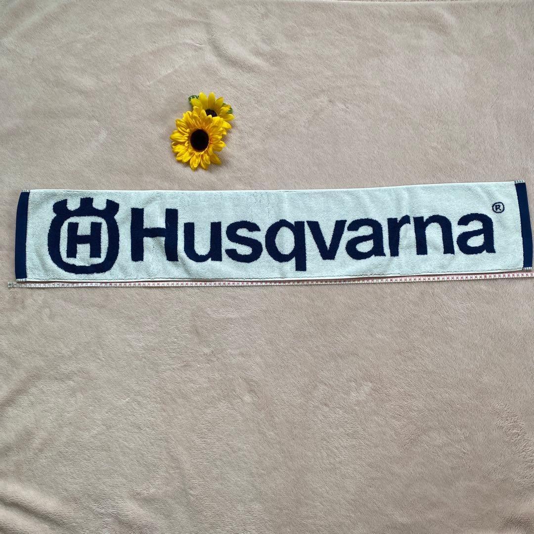 Husqvarna Cross Limited Edition Pen and Logo Scarf Set
